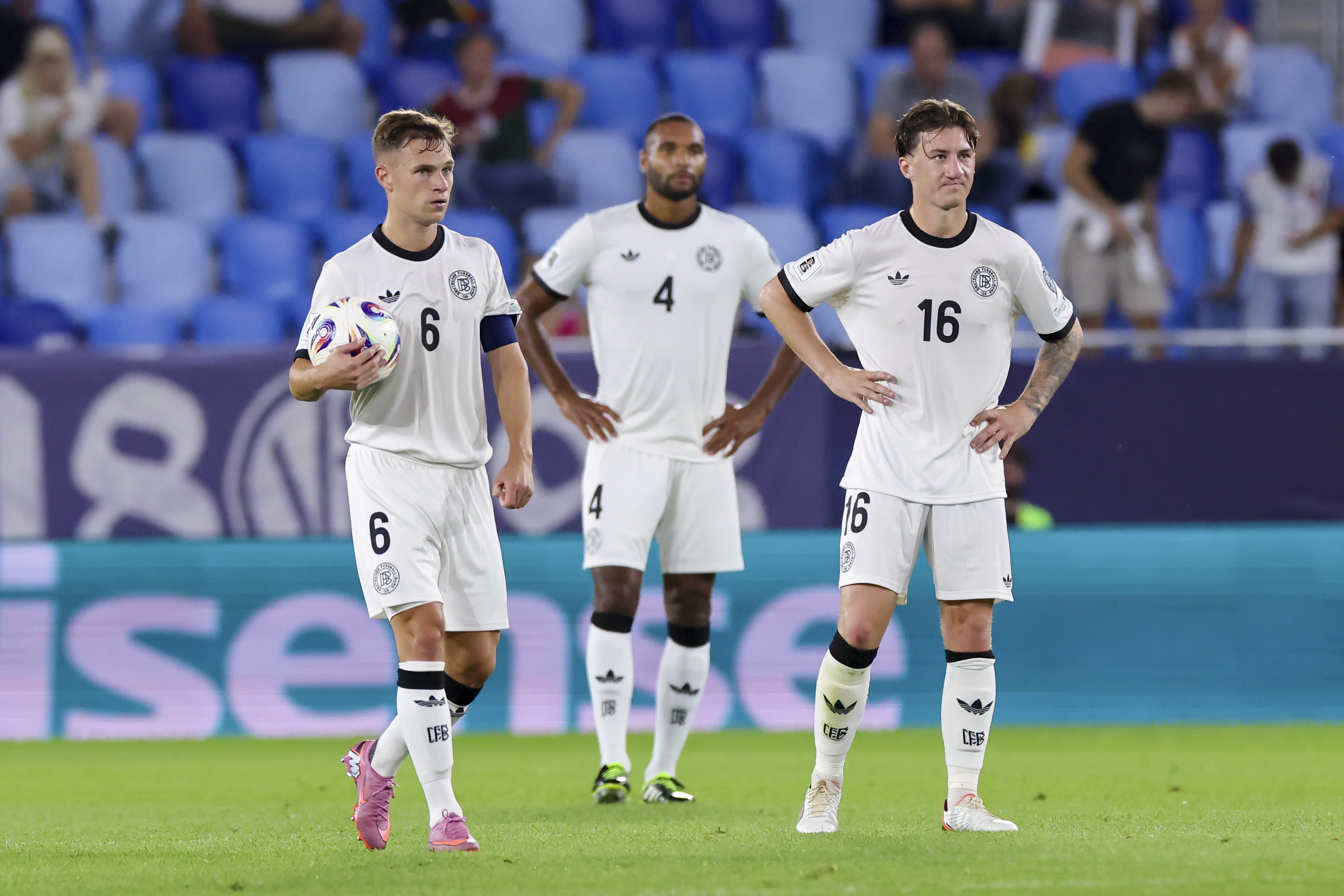 库克上篮失,沃特绝杀补,篮得分,万博体育平台,万博体育官方网站,万博体育登录入口,万博体育app下载